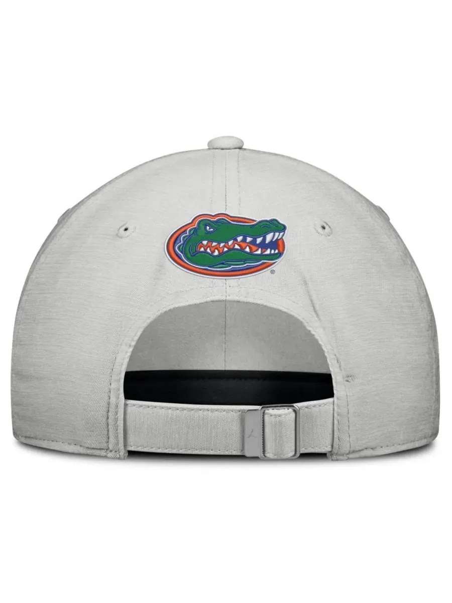 Кепка Florida Gators 2026 On-Field Gameday Club Jordan — изображение 3 из 3, серый
