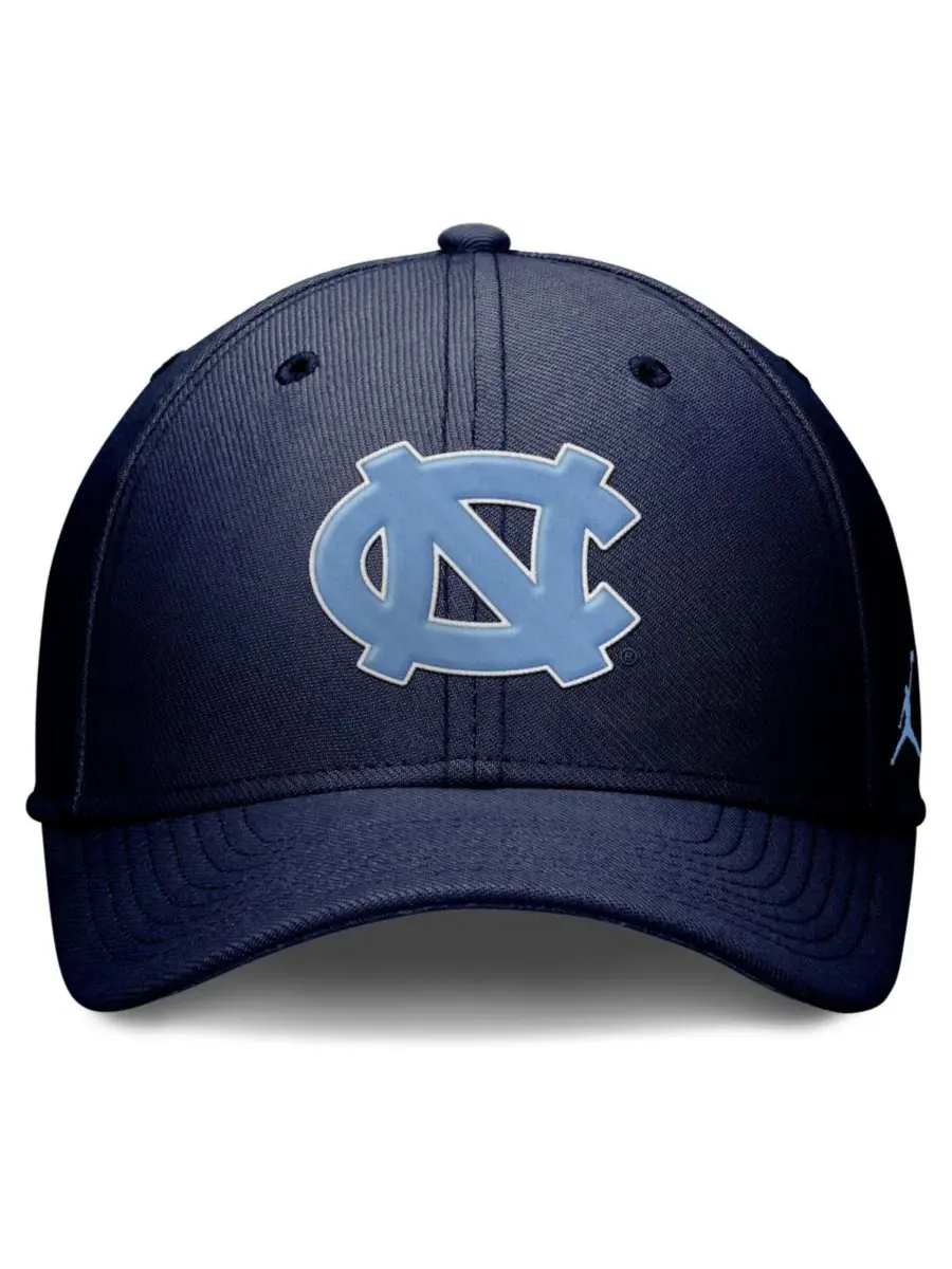 Кепка-флекс Дри-ФИТ с вышивкой North Carolina Tar Heels Rise Swoosh Jordan — изображение 2 из 4, темно-синий