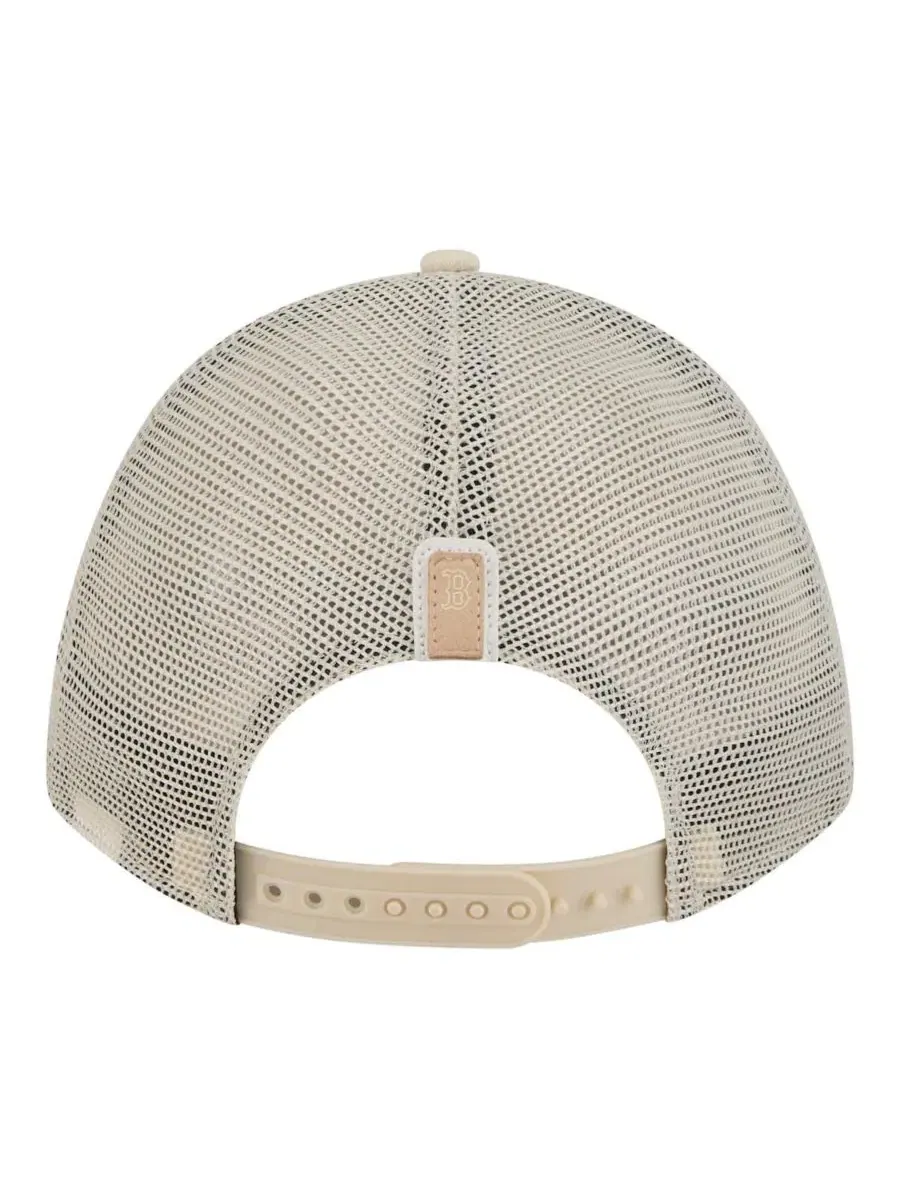 Кепка-тракер New Era Boston Red Sox Tonal Patch 9FORTY M-Crown A-Frame — изображение 2 из 4, светлый бежевый