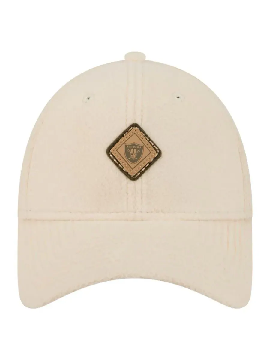 New Era Женская кремовая кепка Las Vegas Raiders Comfy 9FORTY с регулируемым размером — изображение 5 из 5, бежевый