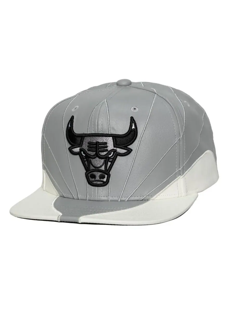 Mitchell & Ness Мужская и женская двухцветная кожаная кепка Chicago Bulls Day 12 серого/белого