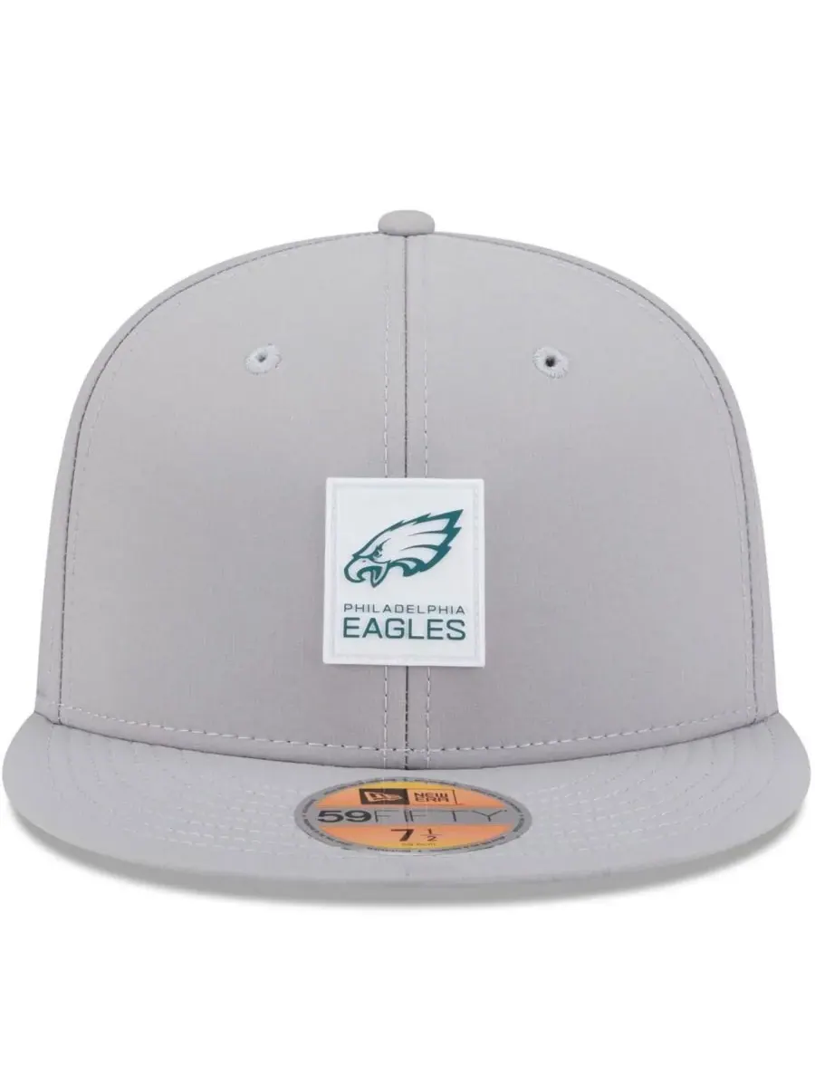 New Era Мужская серая бейсболка Philadelphia Eagles 2025 Sideline 59FIFTY — изображение 5 из 5, серый