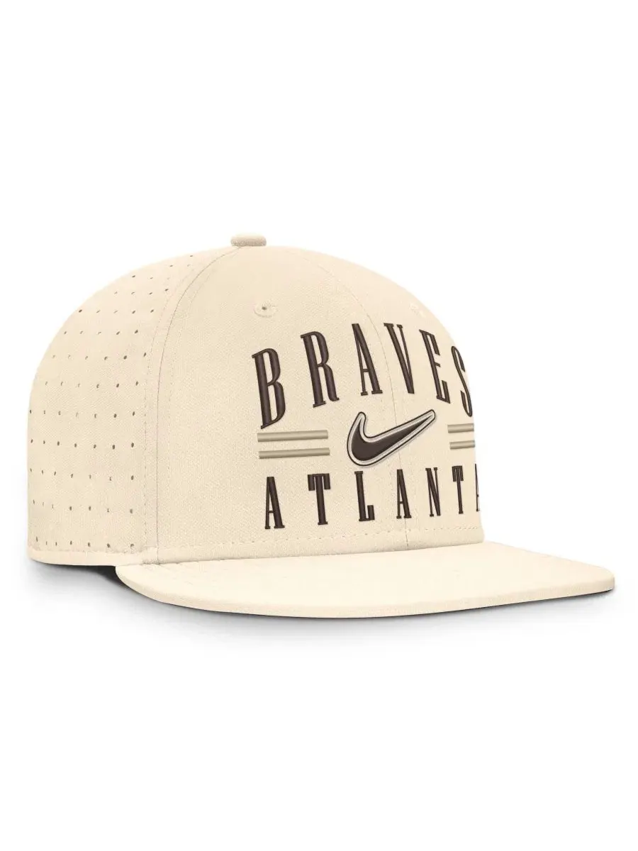 Бейсболка Nike True Dri-FIT AeroBill Fitted Hat, Atlanta Braves — изображение 2 из 3, прозрачный