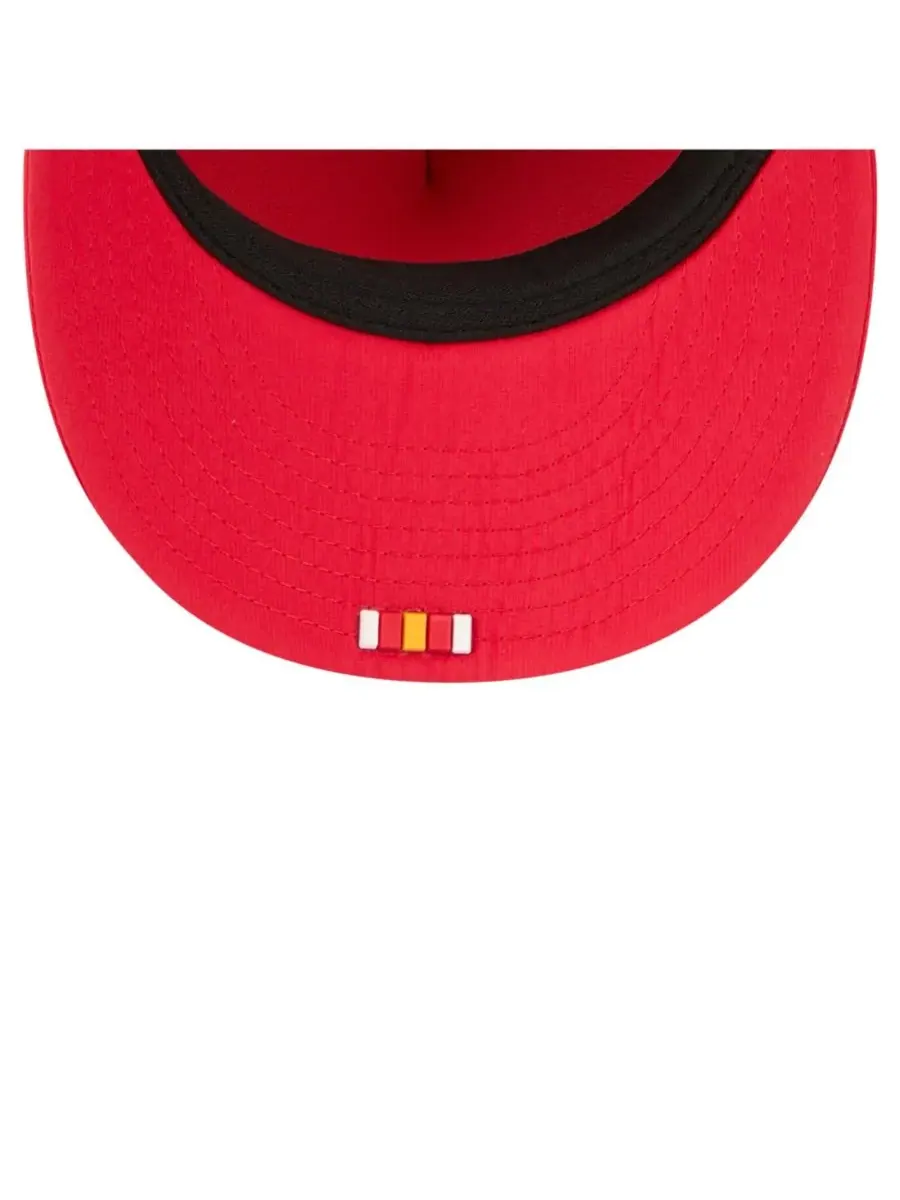 New Era Мужская красная бейсболка Kansas City Chiefs 2025 Sideline Retro Crown 59FIFTY Fitted Hat — изображение 3 из 5