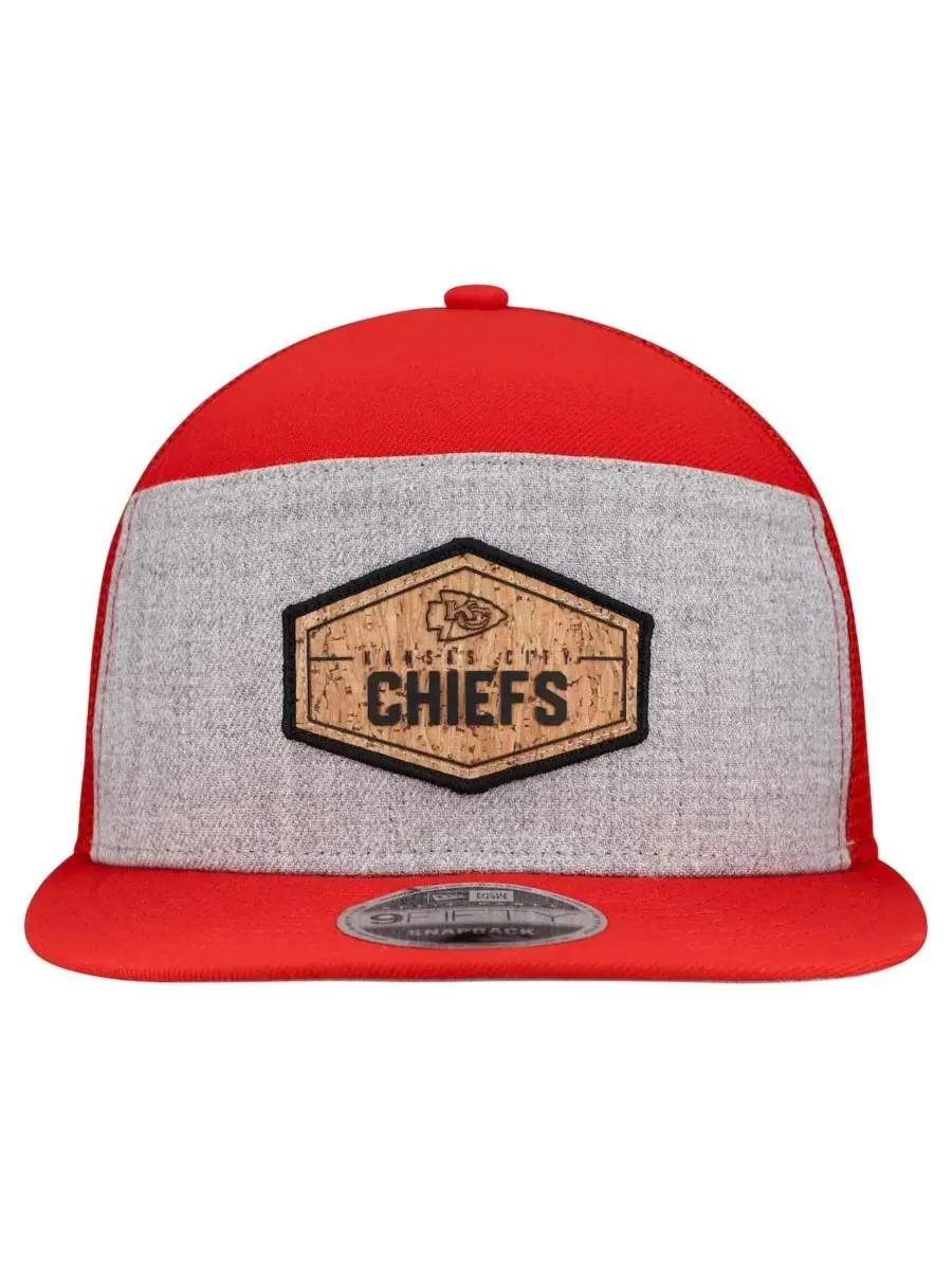 New Era Мужская серо-красная кепка-тракер Kansas City Chiefs с пробковой вставкой и регулируемой — изображение 3 из 5