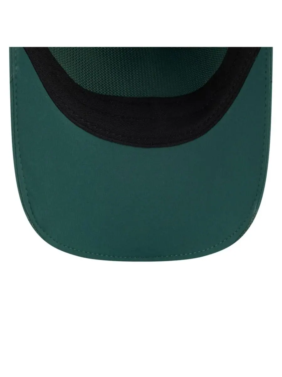 New Era Мужская зеленая регулируемая кепка Green Bay Packers 2025 Sideline Runner — изображение 2 из 5, зеленый