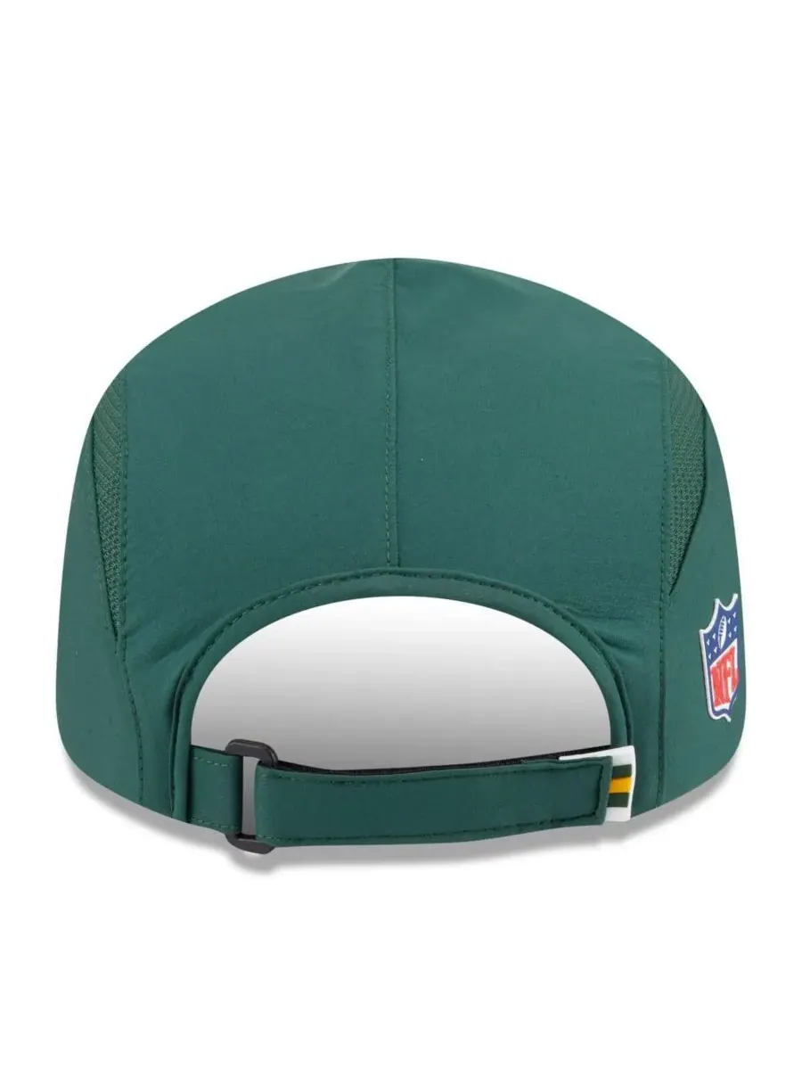 New Era Мужская зеленая регулируемая кепка Green Bay Packers 2025 Sideline Runner — изображение 3 из 5, зеленый