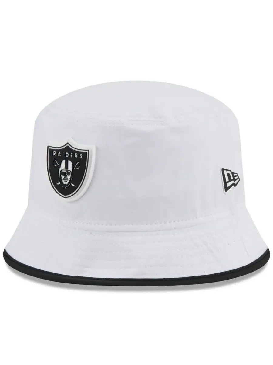 New Era Мужская белая панама Las Vegas Raiders 2025 NFL Training Camp Stretch Bucket