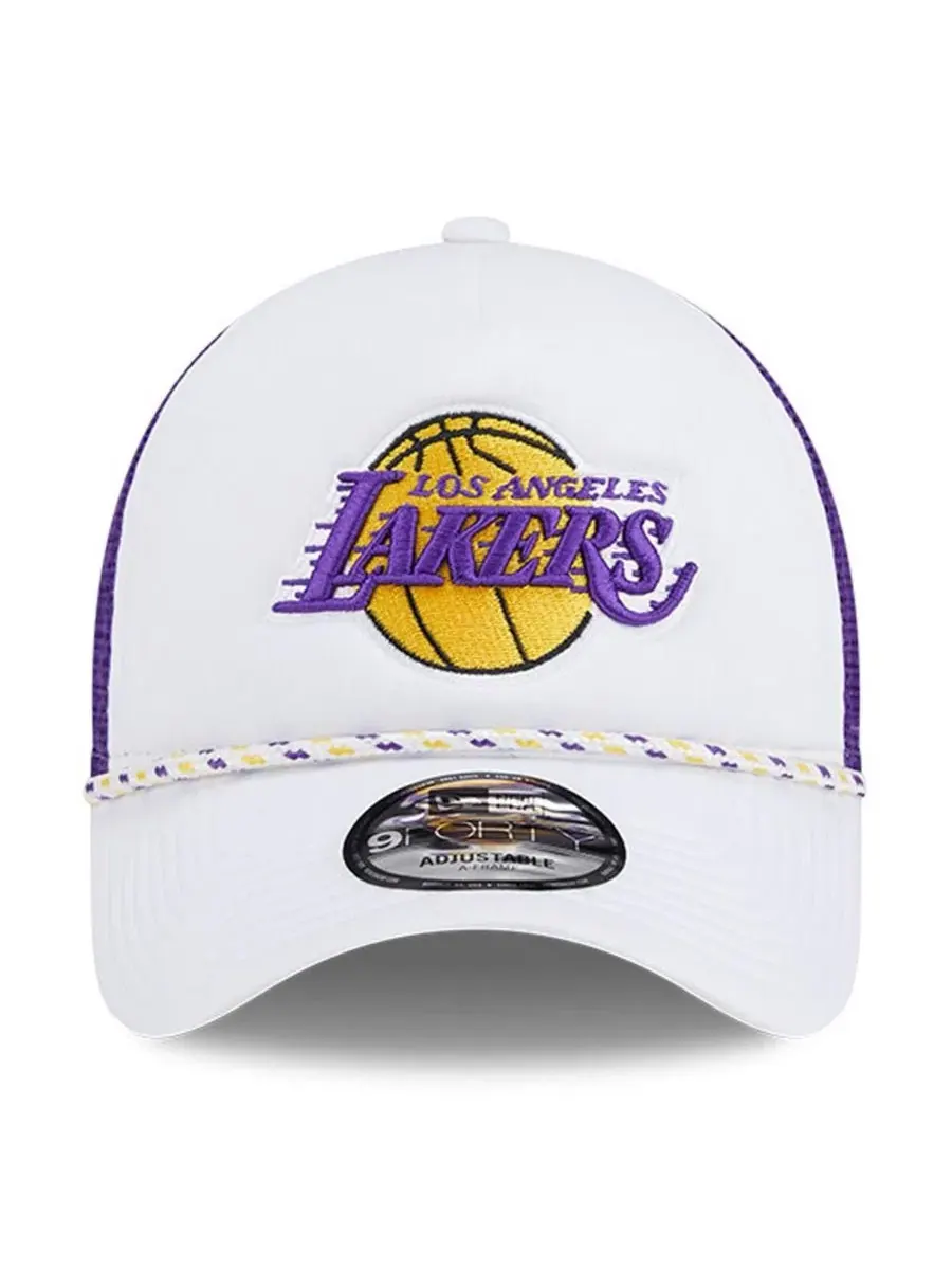 Мужская белая/фиолетовая регулируемая кепка-тракер Los Angeles Lakers Court Sport Foam A-Frame — изображение 2 из 5