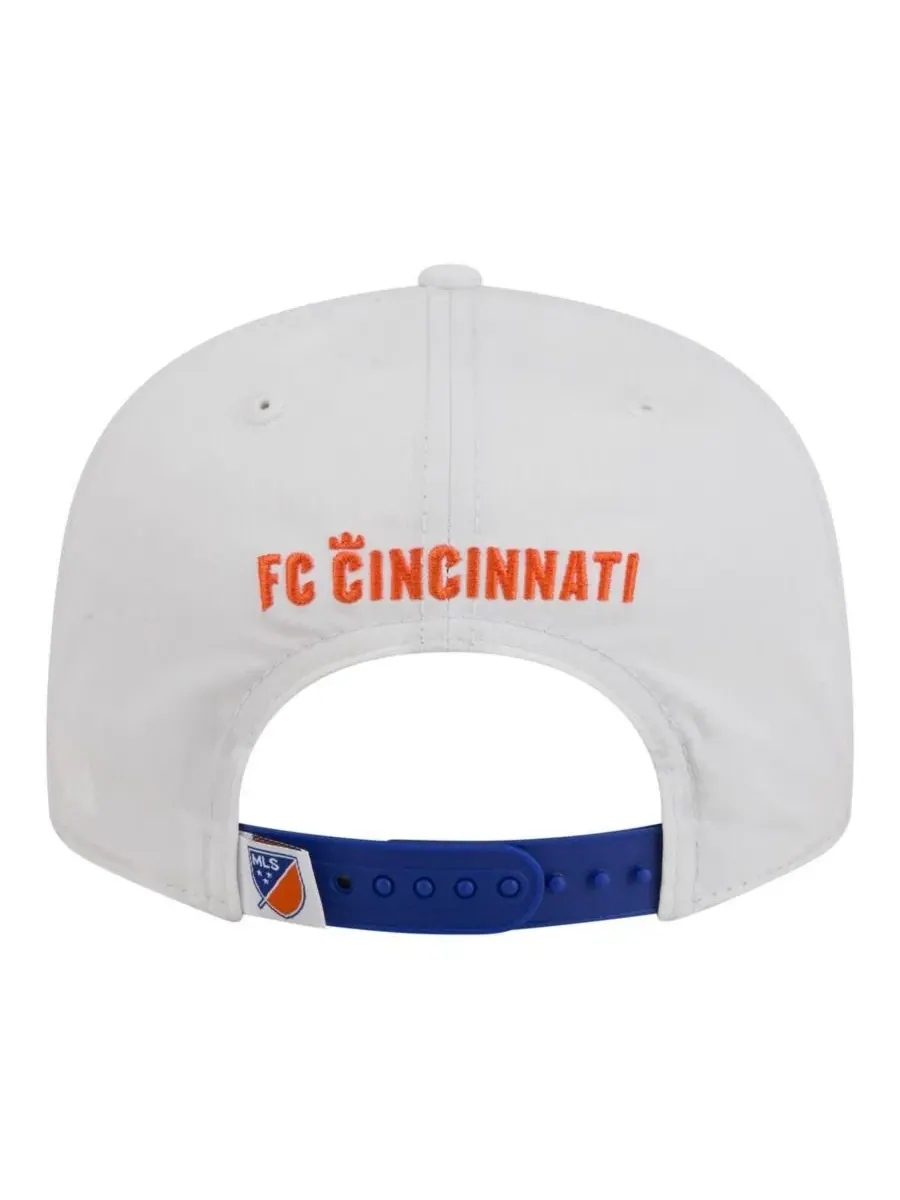 Мужская белая кепка FC Cincinnati 2026 с застежкой-регулятором 9FIFTY New Era — изображение 4 из 4, белый оранжевый