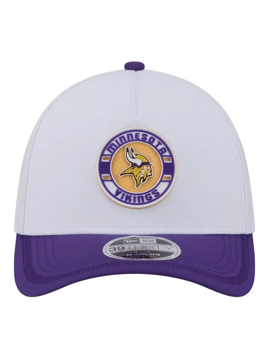 Кепка с принтом Minnesota Vikings, модель Patch 39THIRTY A-Frame M-Crown New Era — изображение 4 из 4, белый фиолетовый