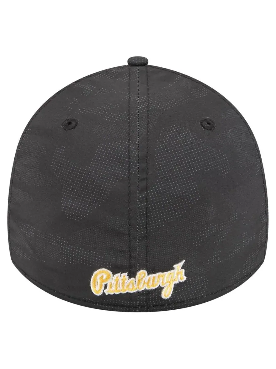 New Era Мужская черная кепка Pittsburgh Pirates в тональном камуфляже, модель 39THIRTY Flex — изображение 3 из 5, черный