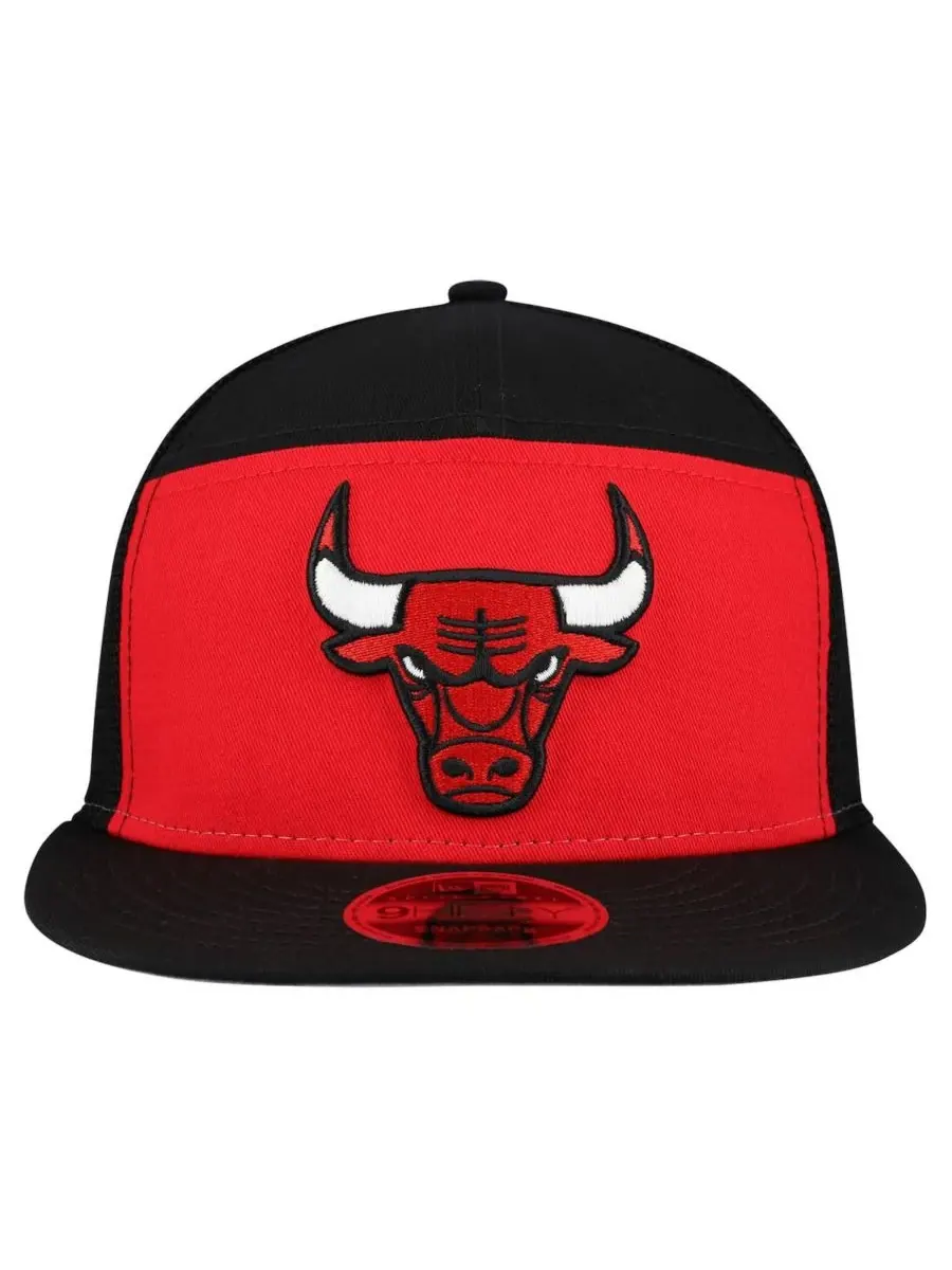 New Era Мужская красно-черная бейсболка Chicago Bulls Outdoor Split Panel 9FIFTY Snapback — изображение 5 из 5