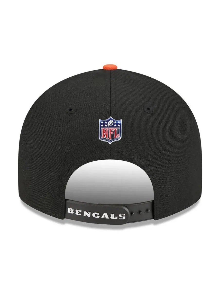 Кепка-снэпбек с принтом, модель 2026 NFL Draft On Stage Pre-Curved 9FIFTY New Era — изображение 4 из 5, черный оранжевый