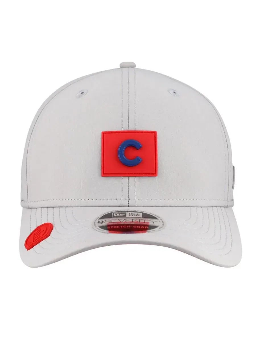 Кепка с принтом Chicago Cubs 2026 Clubhouse 9SEVENTY New Era — изображение 2 из 4, серый