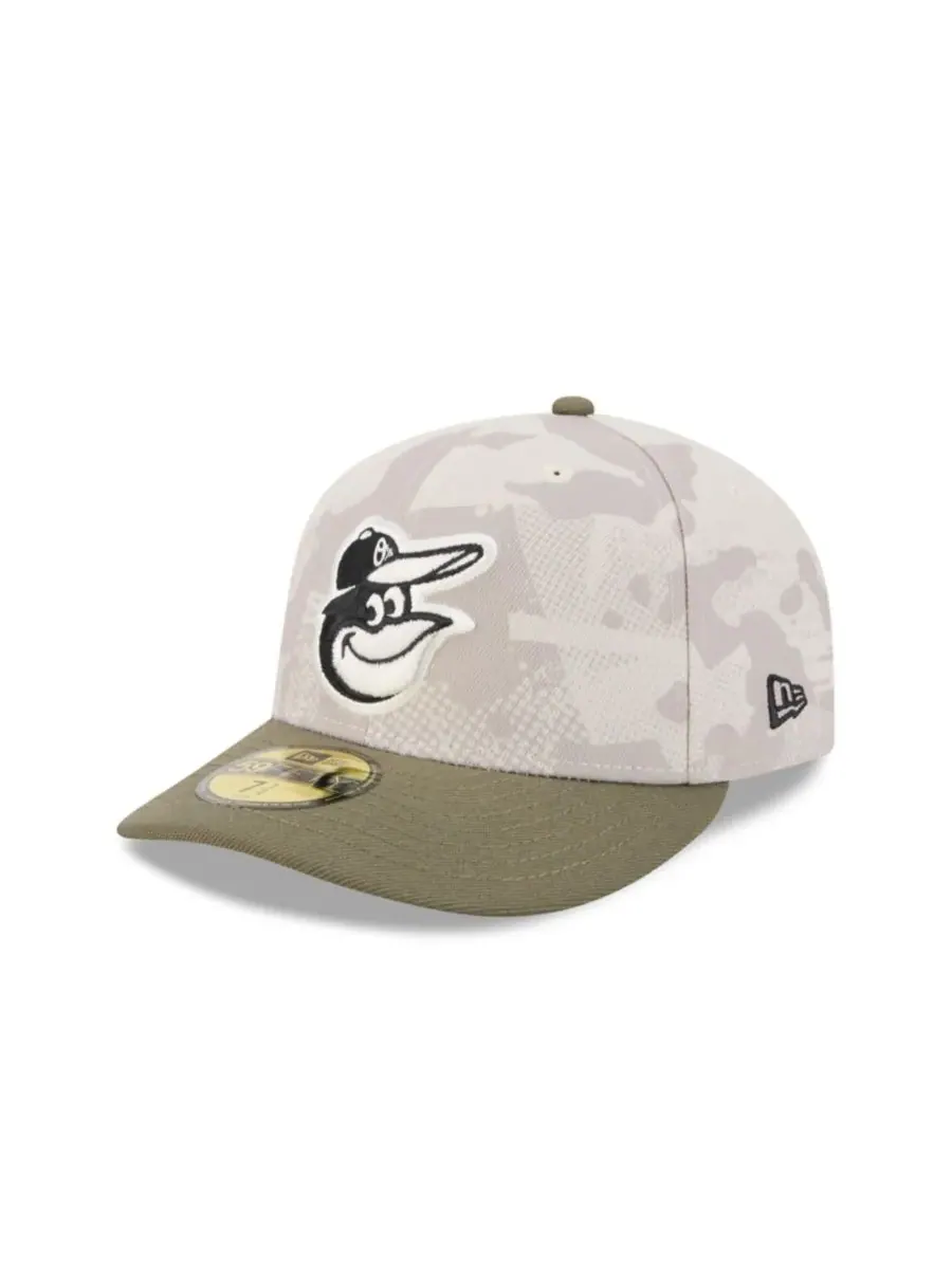 New Era Мужская светло-бежевая/оливковая бейсболка Baltimore Orioles ко Дню вооруженных сил 2025