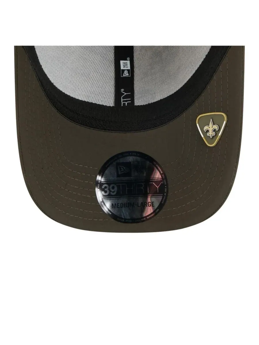 New Era Мужская камуфляжная кепка New Orleans Saints 2025 Salute to Service 39THIRTY Flex Hat — изображение 2 из 5