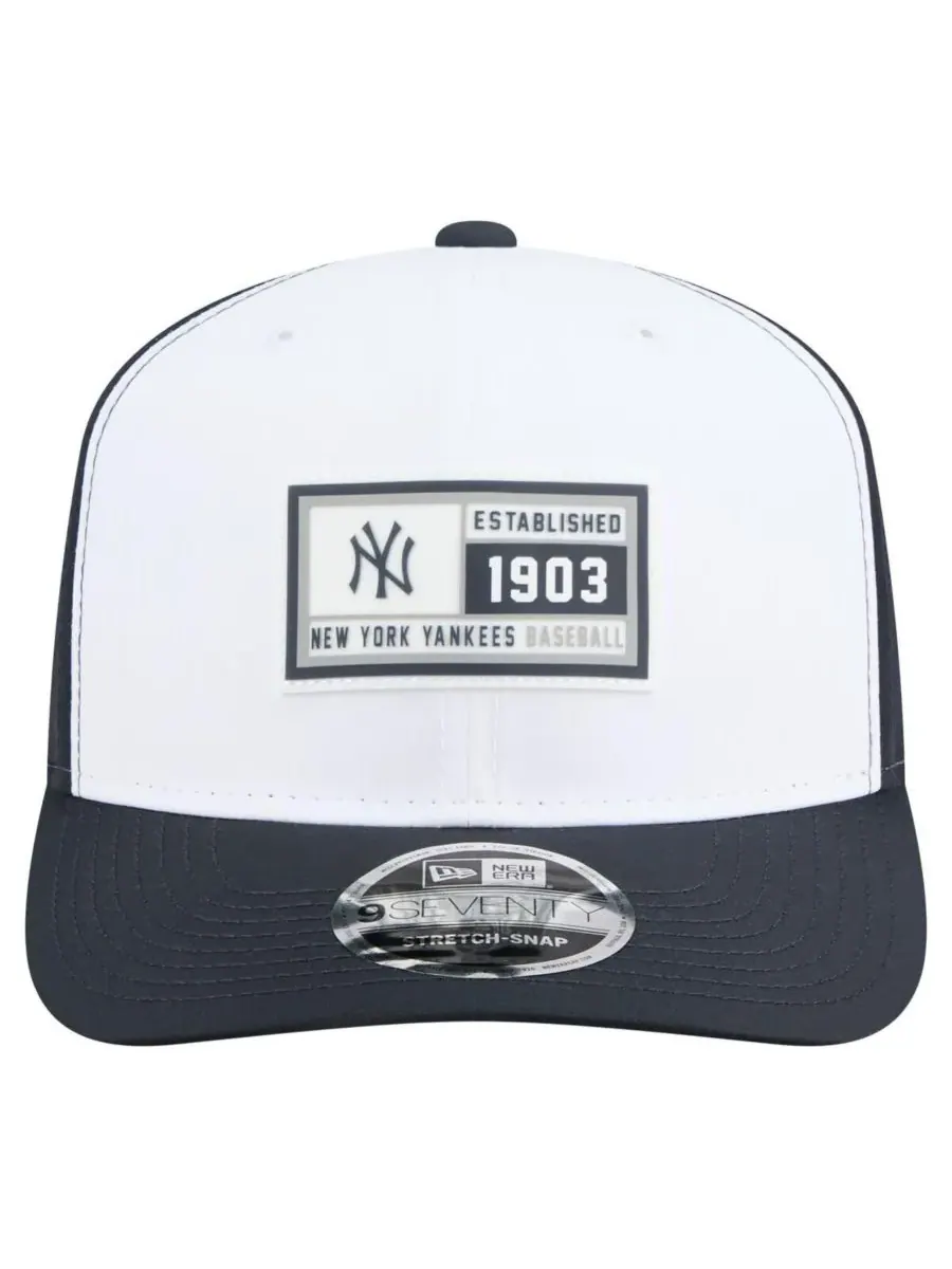 New Era Мужская белая/темно-синяя регулируемая бейсболка New York Yankees Established Patch 9SEVENTY — изображение 3 из 4