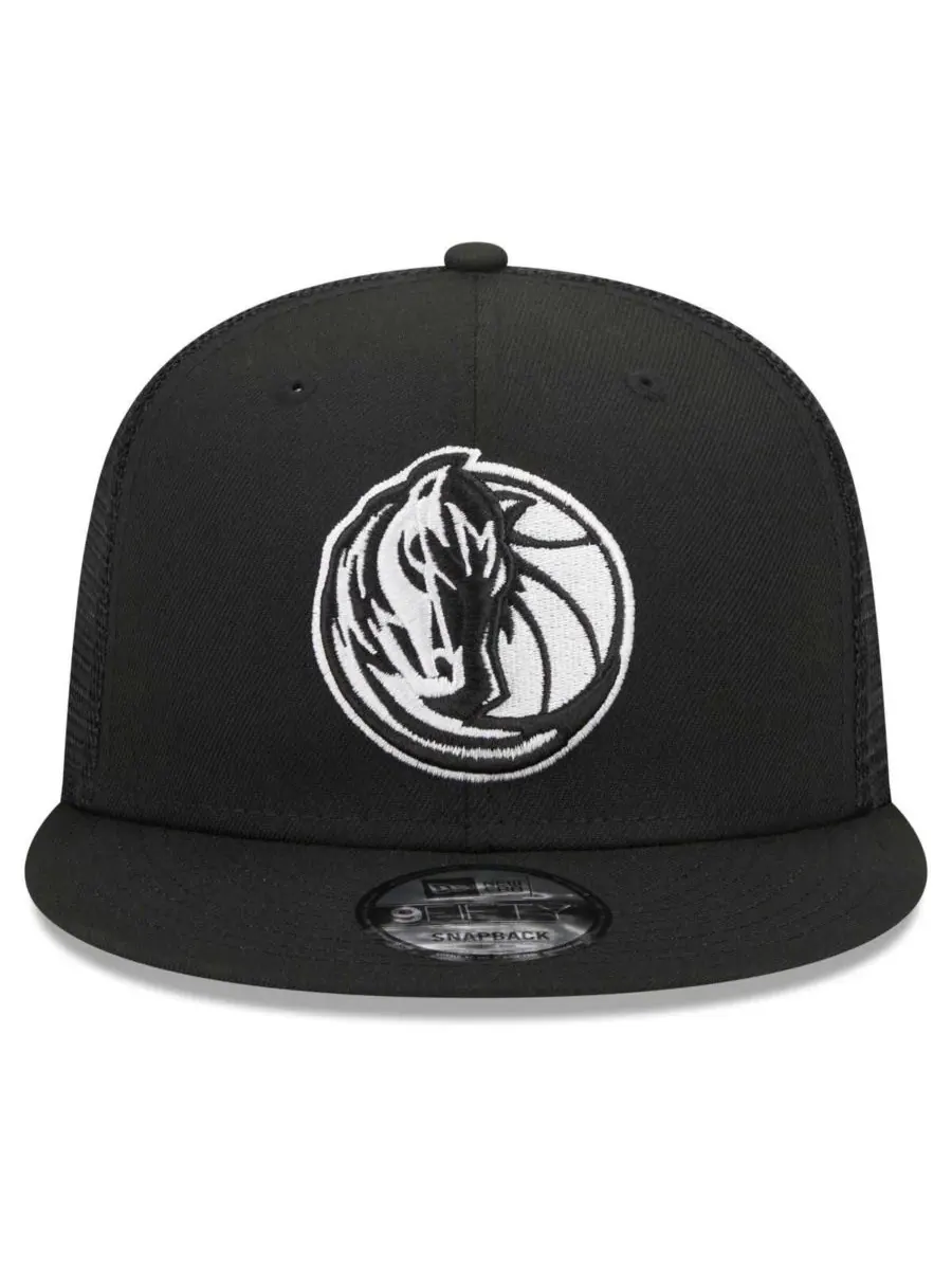 New Era Мужская черная бейсболка Dallas Mavericks Evergreen 9FIFTY Trucker Snapback — изображение 2 из 4, черный