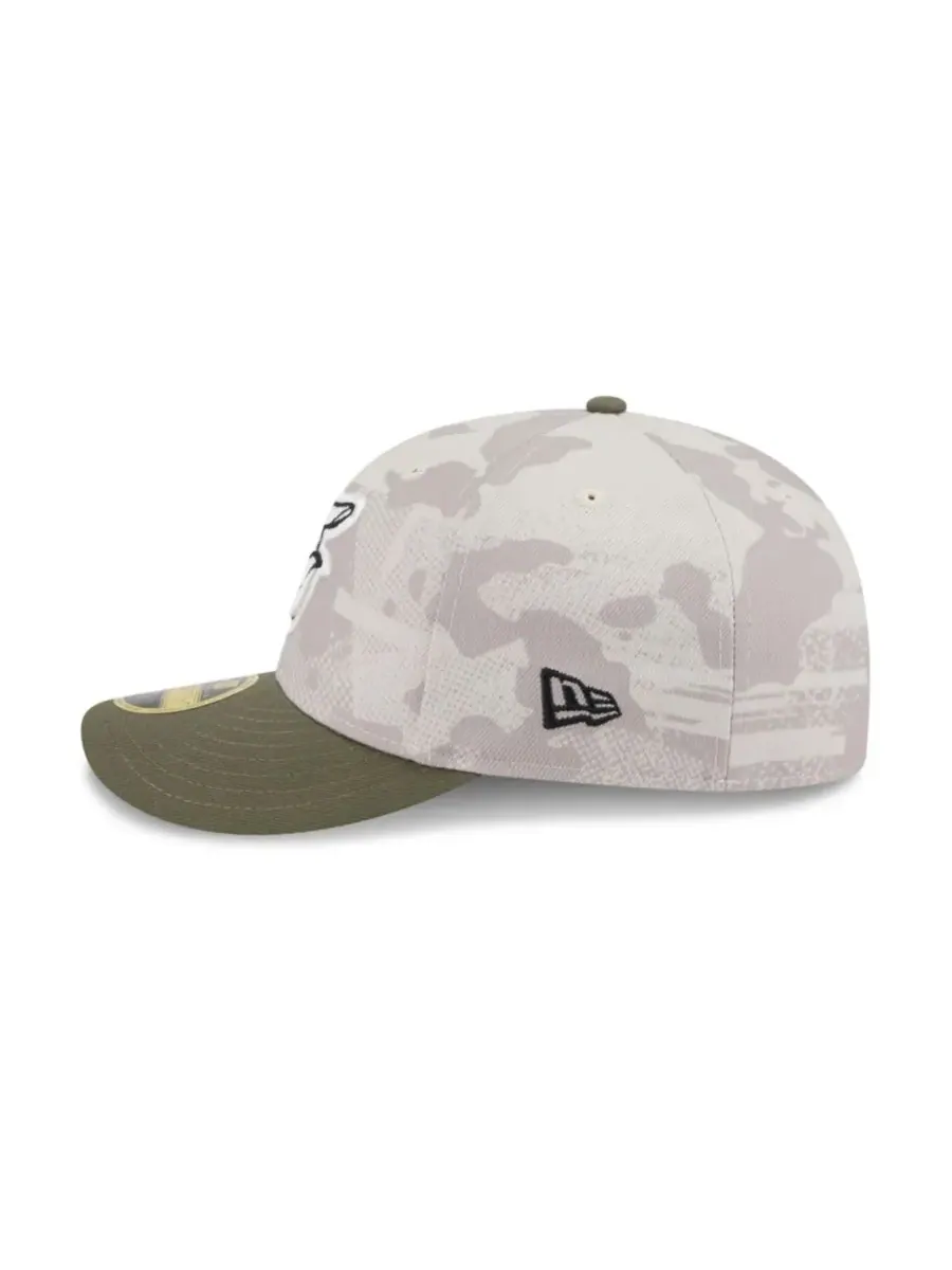 New Era Мужская бейсболка 59FIFTY Low Profile, светло-бежевая/оливковая, посвященная Дню — изображение 4 из 7