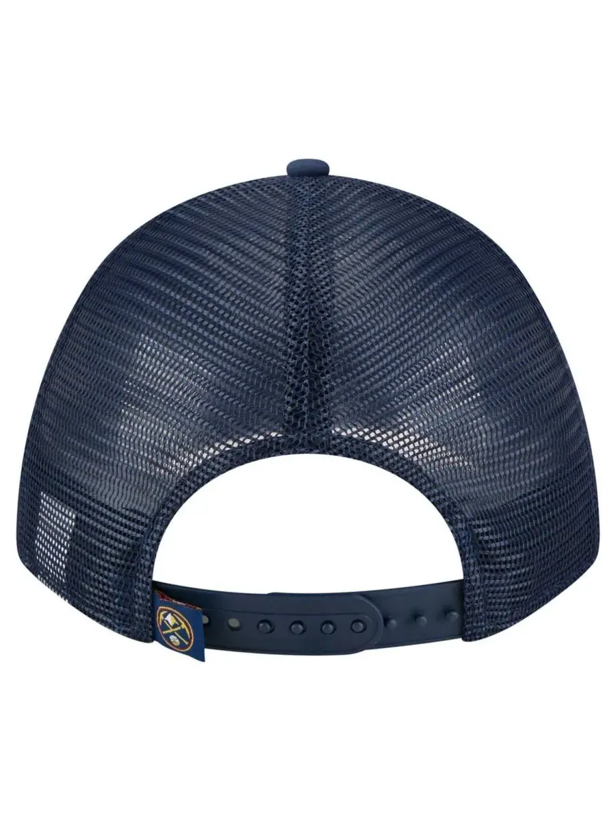 New Era Мужская темно-синяя минималистичная бейсболка Denver Nuggets A-Frame 9FORTY Trucker Hat — изображение 4 из 4