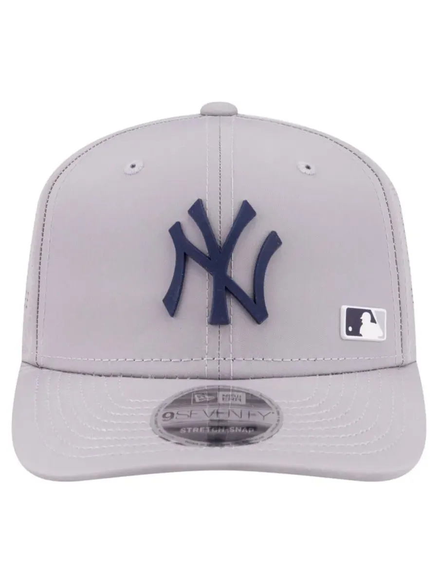 Кепка с козырьком New York Yankees, 9SEVENTY New Era — изображение 5 из 5, серый