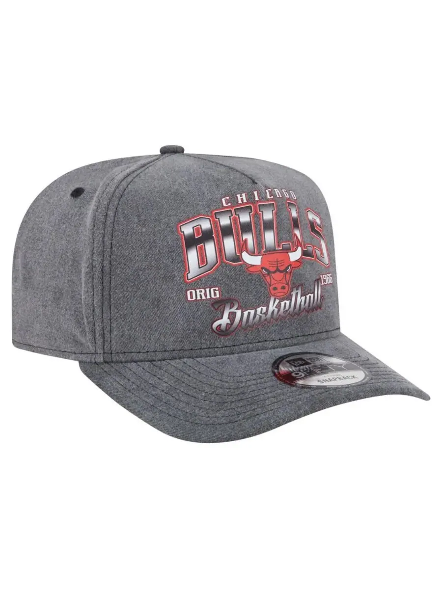 New Era Мужская бейсболка Chicago Bulls Throwback Washed Pre-Curved 9FIFTY Snapback угольного цвета — изображение 3 из 4