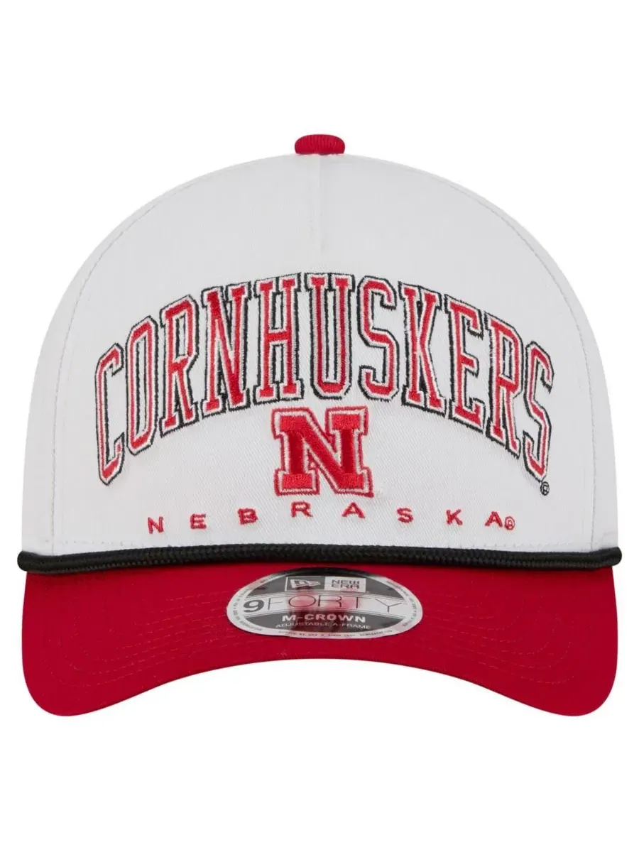 Кепка New Era Nebraska Huskers Arch Two-Tone Rope 9FORTY A-Frame M-Crown — изображение 3 из 4, белый