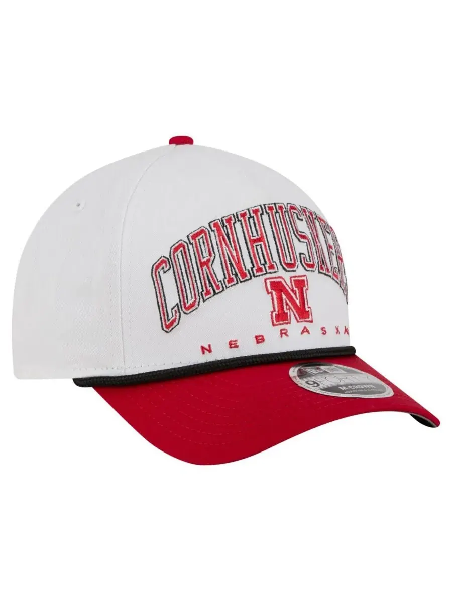 Кепка New Era Nebraska Huskers Arch Two-Tone Rope 9FORTY A-Frame M-Crown — изображение 4 из 4, белый