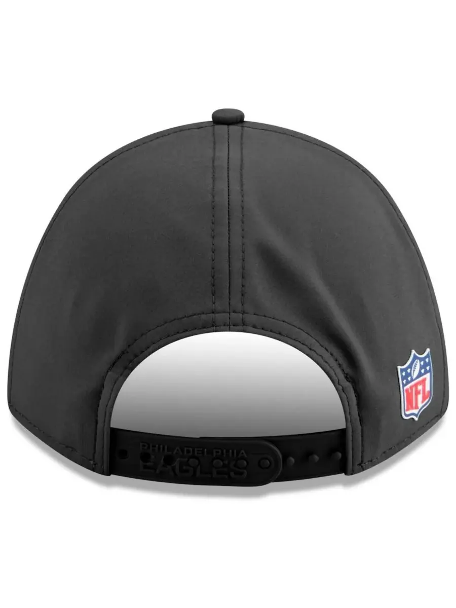 New Era Мужская кепка 9FORTY M-Crown с регулируемой высотой, угольного цвета, для холодной погоды — изображение 4 из 4