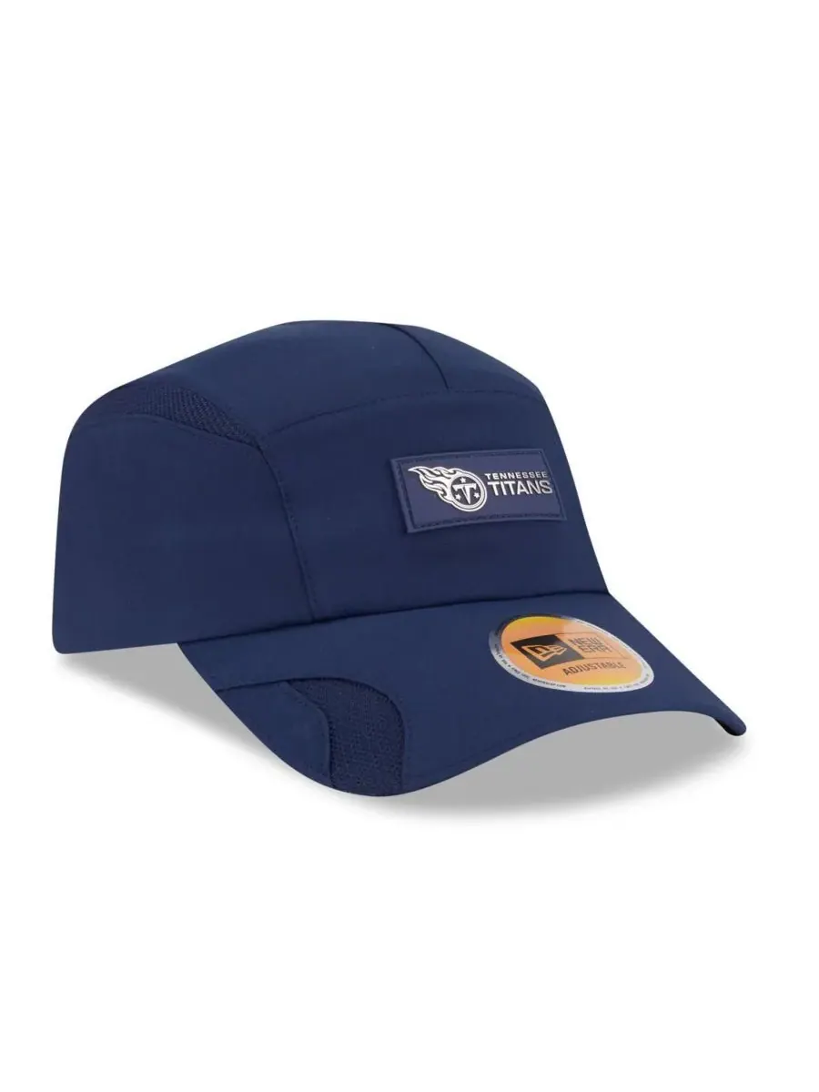 New Era Мужская темно-синяя регулируемая бейсболка Tennessee Titans 2025 Sideline Runner — изображение 3 из 5, темно-синий