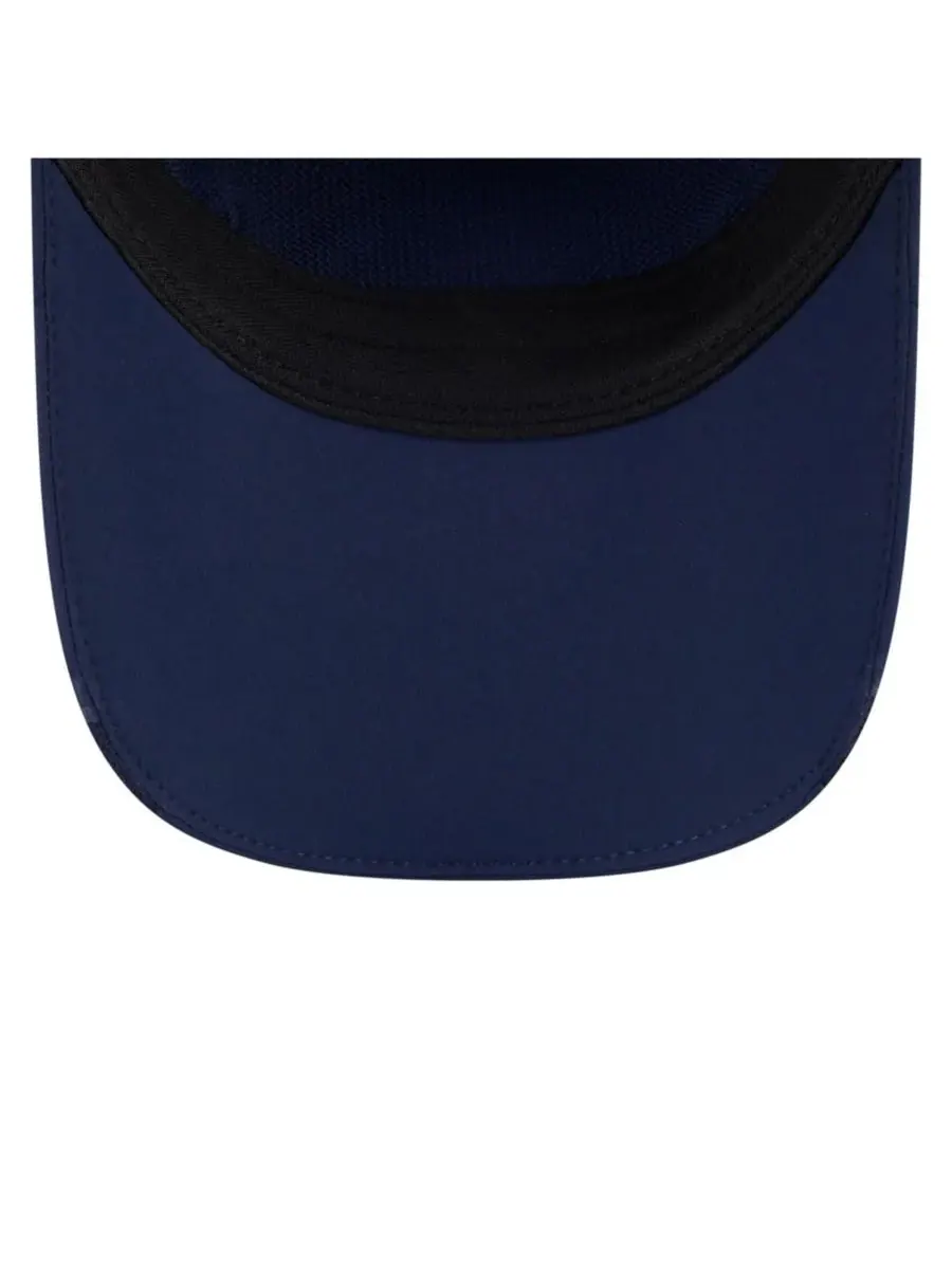 New Era Мужская темно-синяя регулируемая бейсболка Tennessee Titans 2025 Sideline Runner — изображение 4 из 5, темно-синий