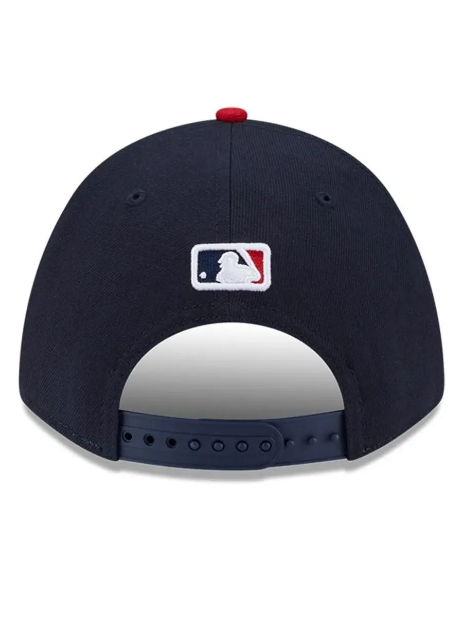 New Era Мужская темно-синяя кепка Cleveland Guardians Player Replica 9FORTY с регулируемым размером — изображение 3 из 5