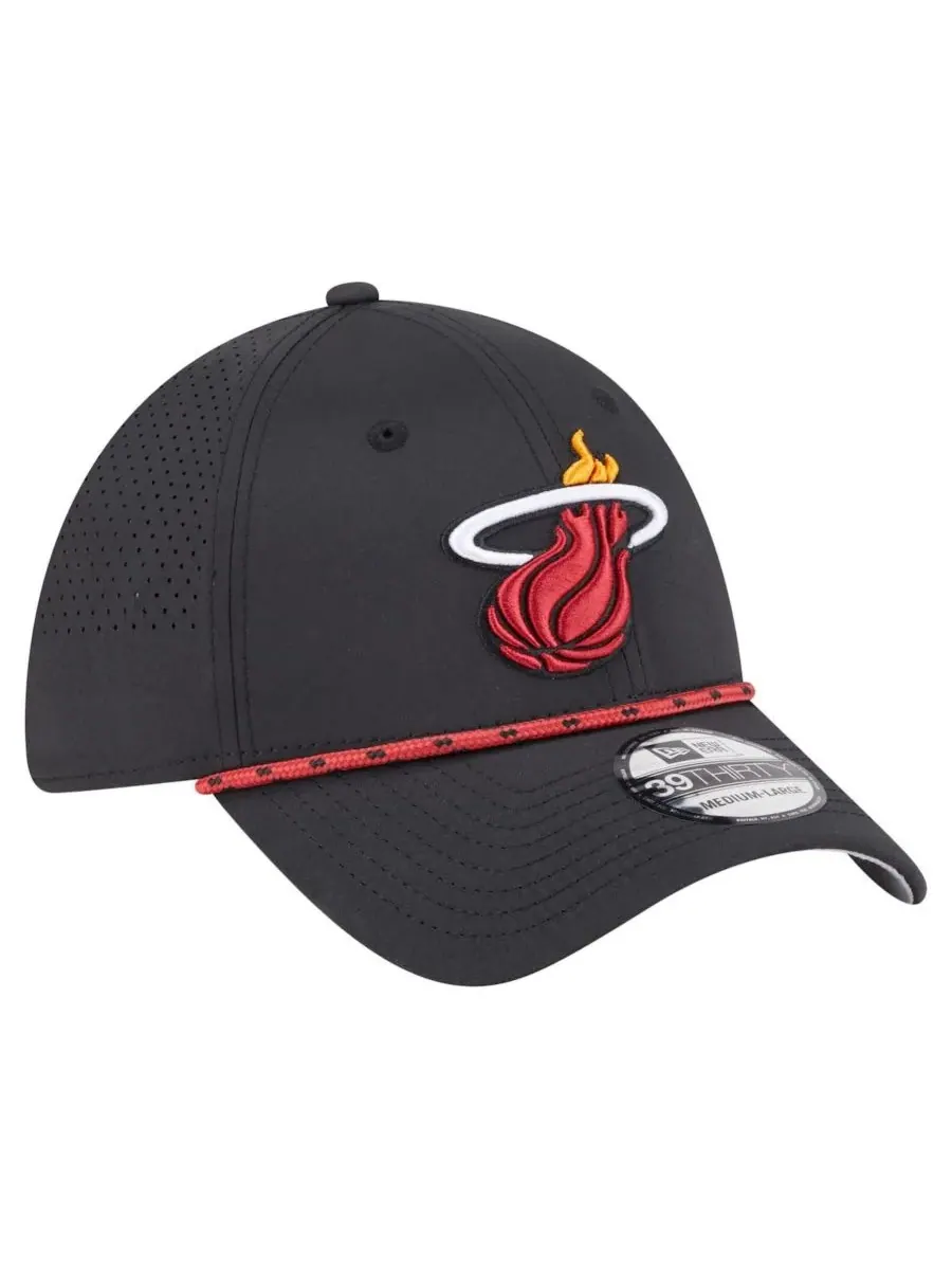 New Era Мужская черная кепка Miami Heat Featherweight Poly Rope Flex 39Thirty — изображение 2 из 5, черный