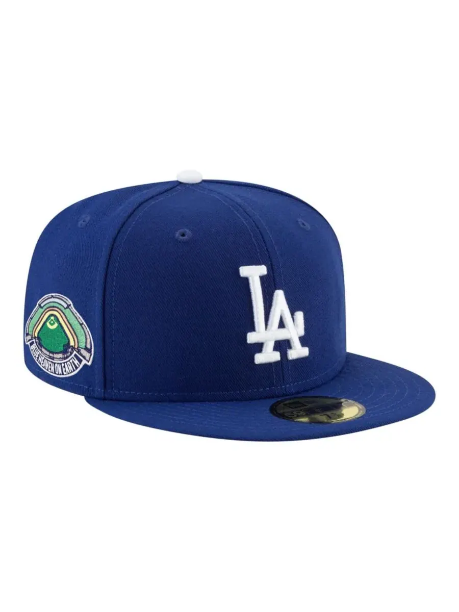 Бейсболка New Era 59FIFTY с вышивкой и памятной нашивкой