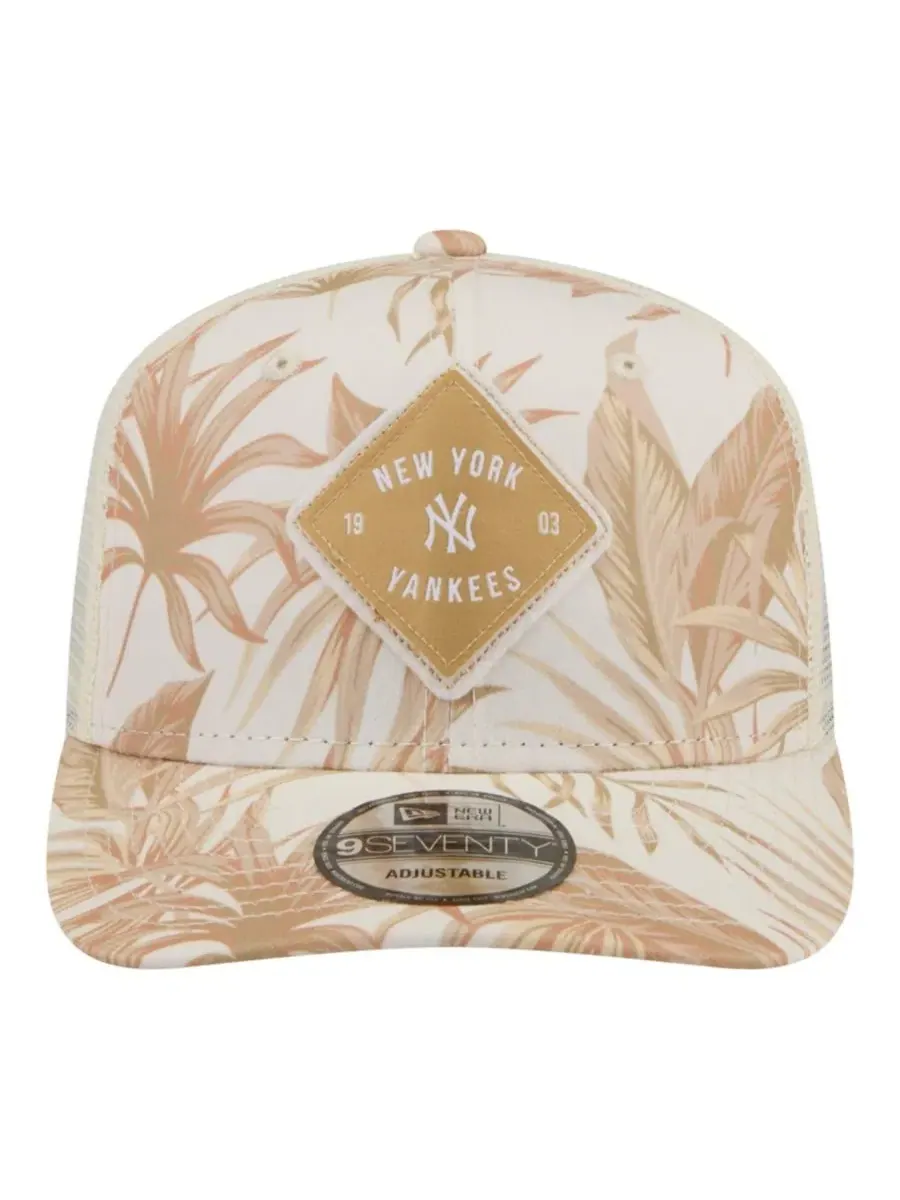 Бейсболка New York Yankees Tonal Palm COOLERA 9SEVENTY Adjustable Trucker Hat New Era — изображение 4 из 5, бежевый