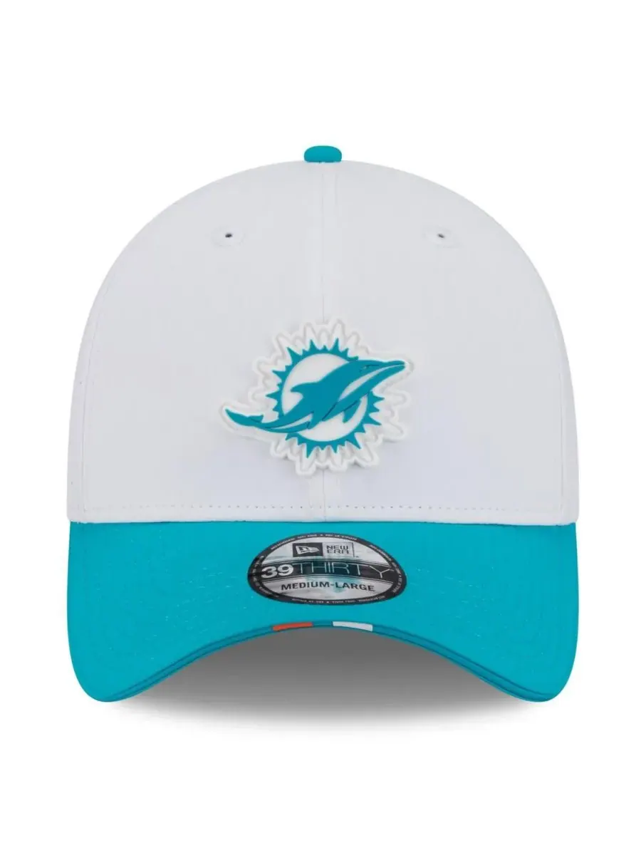 New Era Мужская белая/бирюзовая кепка Miami Dolphins 2025 NFL Training Camp 39THIRTY Flex Hat — изображение 2 из 4
