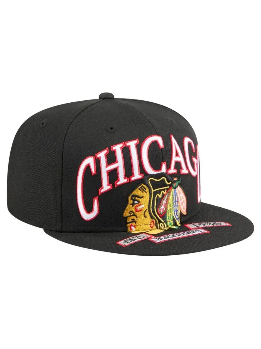 New Era Мужская черная кепка Chicago Blackhawks Oversized Arch 59Fifty Fitted Hat — изображение 3 из 4, черный