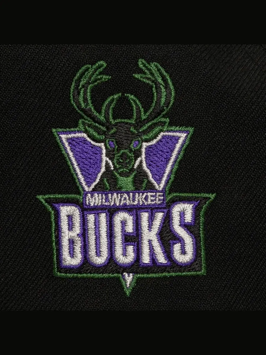 Кепка-снэпбек Mitchell & Ness Milwaukee Bucks Class Act Pro — изображение 3 из 4, черный