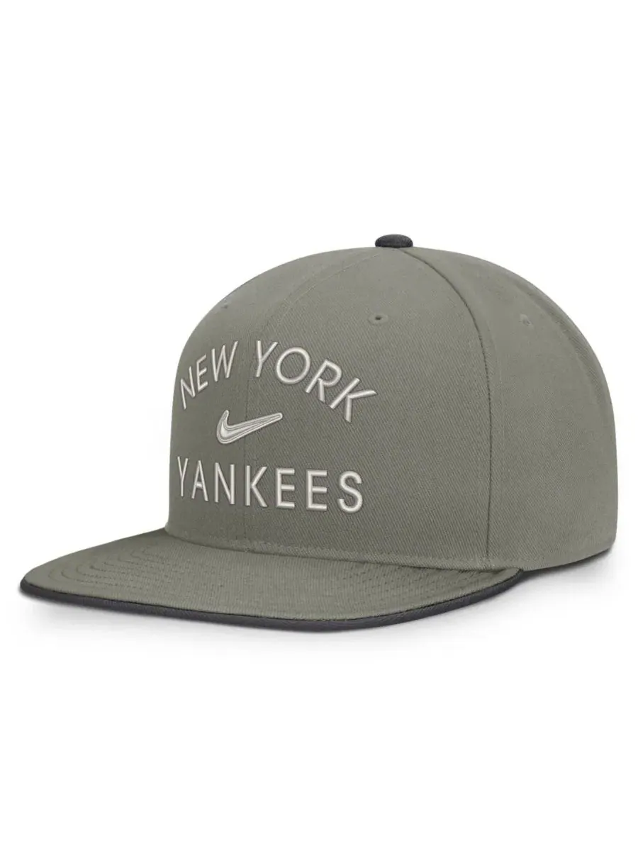 Кепка-снэпбек с вышивкой New York Yankees Nike — изображение 3 из 5, серый