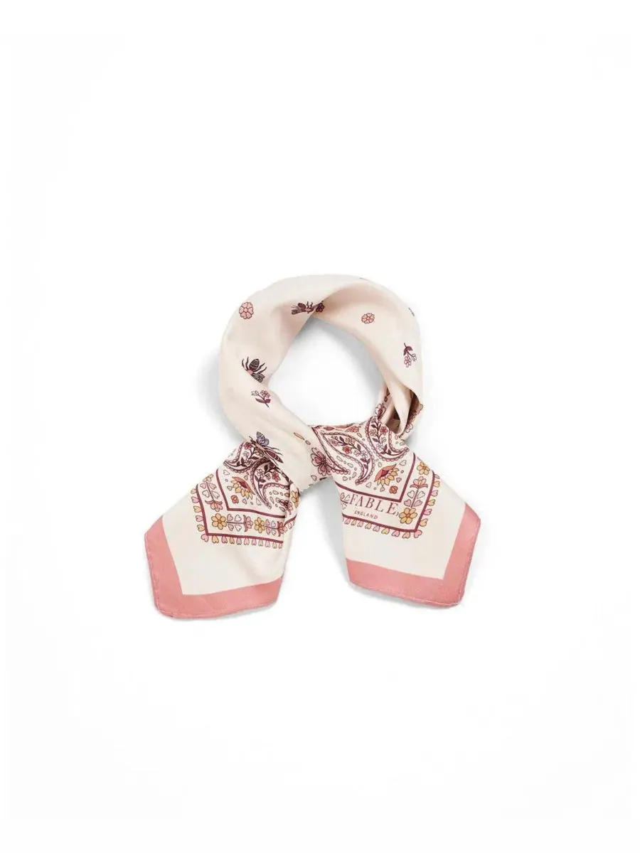 Шелковый платок с пчелами Pink Eve Bee Square Scarf Fable England — изображение 2 из 5, розовый