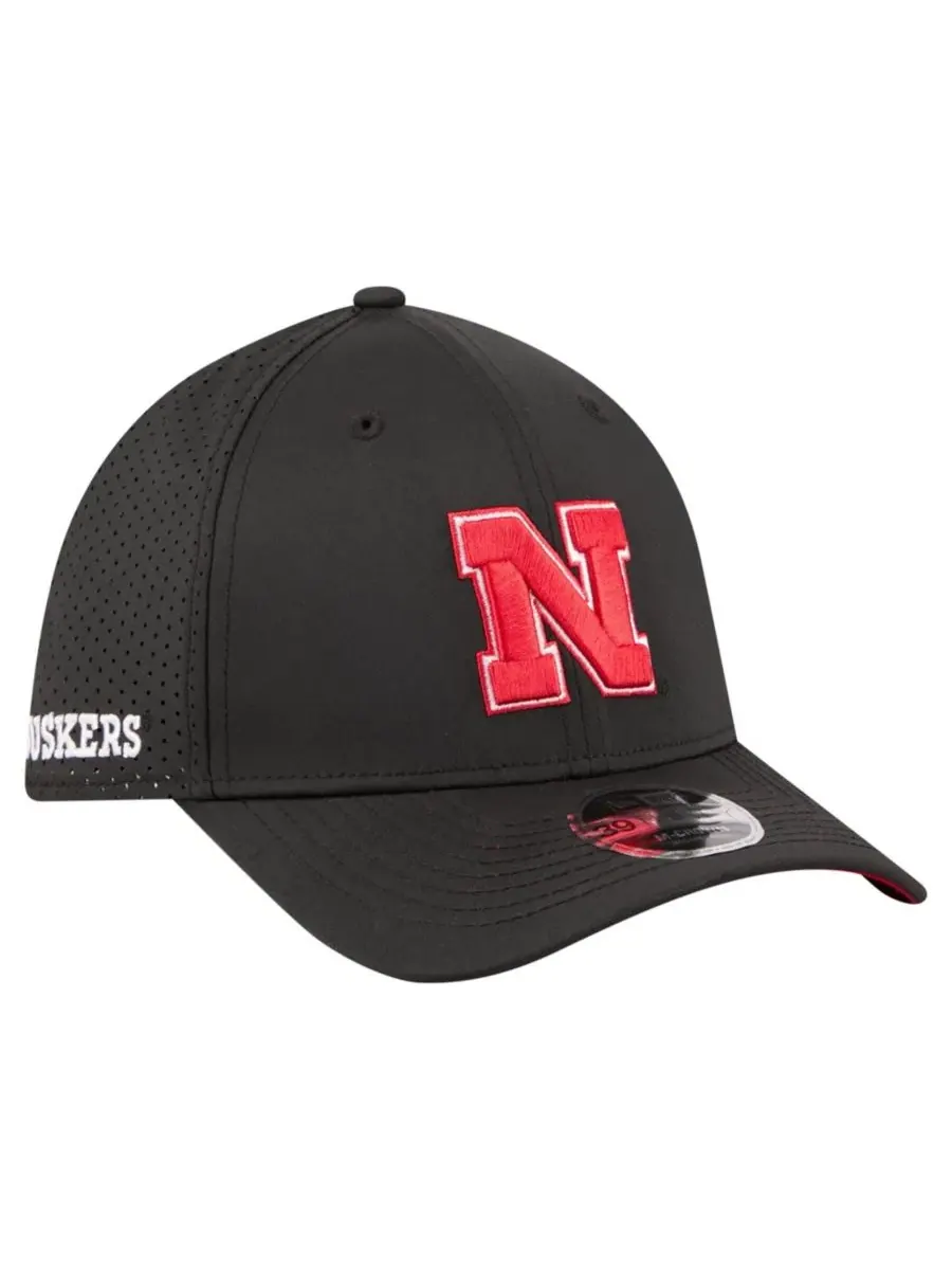 Кепка с вышивкой Nebraska Huskers 39THIRTY M-Crown Flex Fit New Era