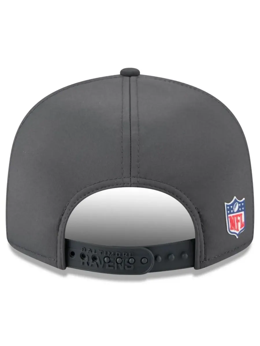 New Era Мужская бейсболка 9FIFTY Snapback угольного цвета с разрезом для холодной погоды, с — изображение 3 из 5, темно-серый