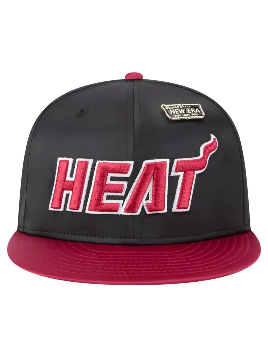 New Era Мужская кепка 59FIFTY в стиле ретро, черно-красная, из атласа, с винтажным дизайном и — изображение 2 из 4
