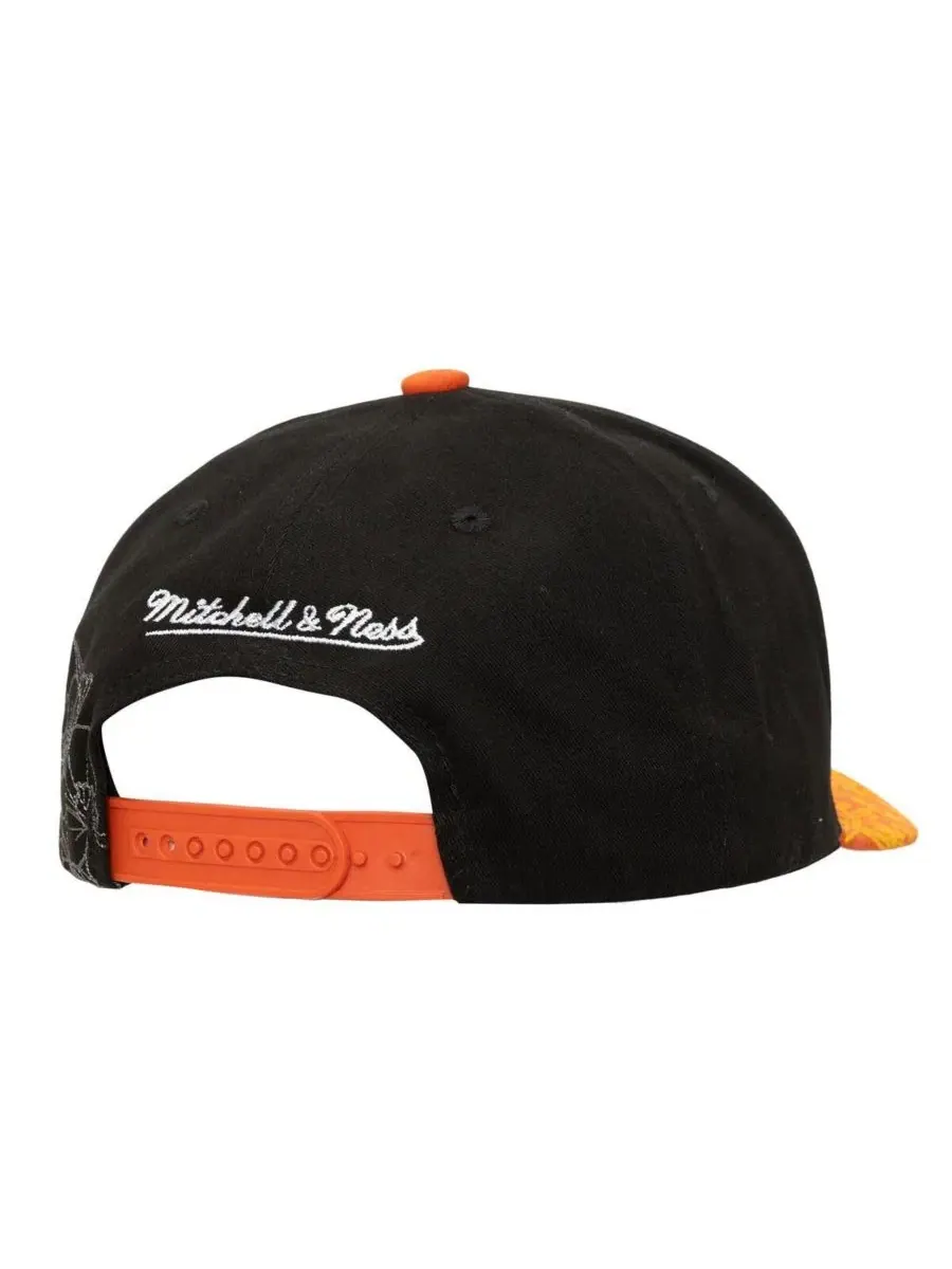 Кепка Philadelphia Flyers May Flowers Pro Crown с вышивкой Mitchell & Ness — изображение 4 из 4, черный оранжевый