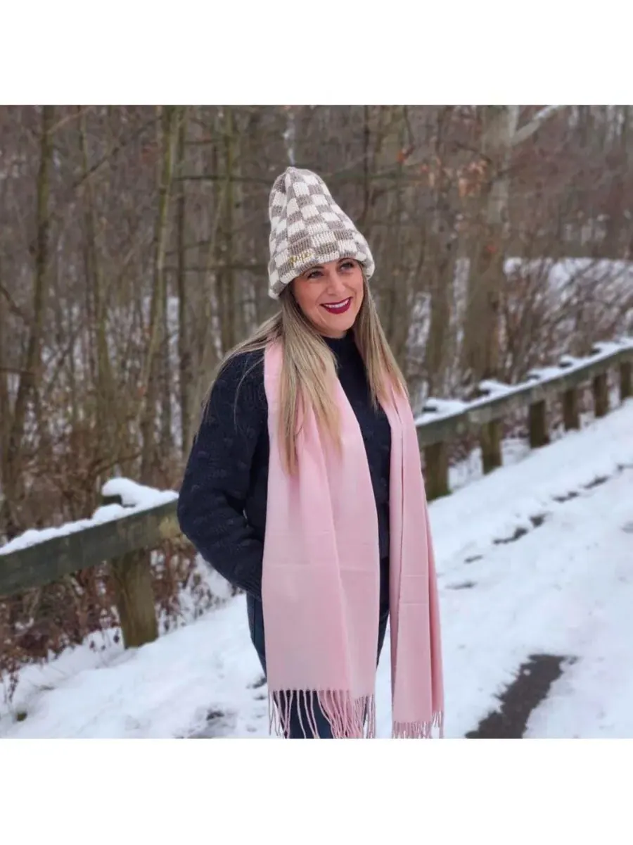Женский итальянский шарф с бахромой Headbands of Hope — изображение 7 из 8, розовый