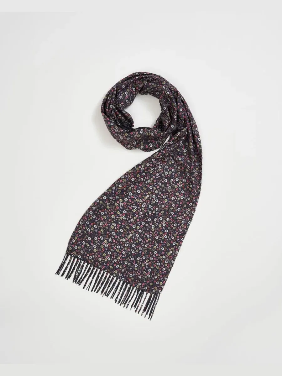 Шарф с кистями, флоральный принт, Floral Ditsy Scarf with Tassels Fable England