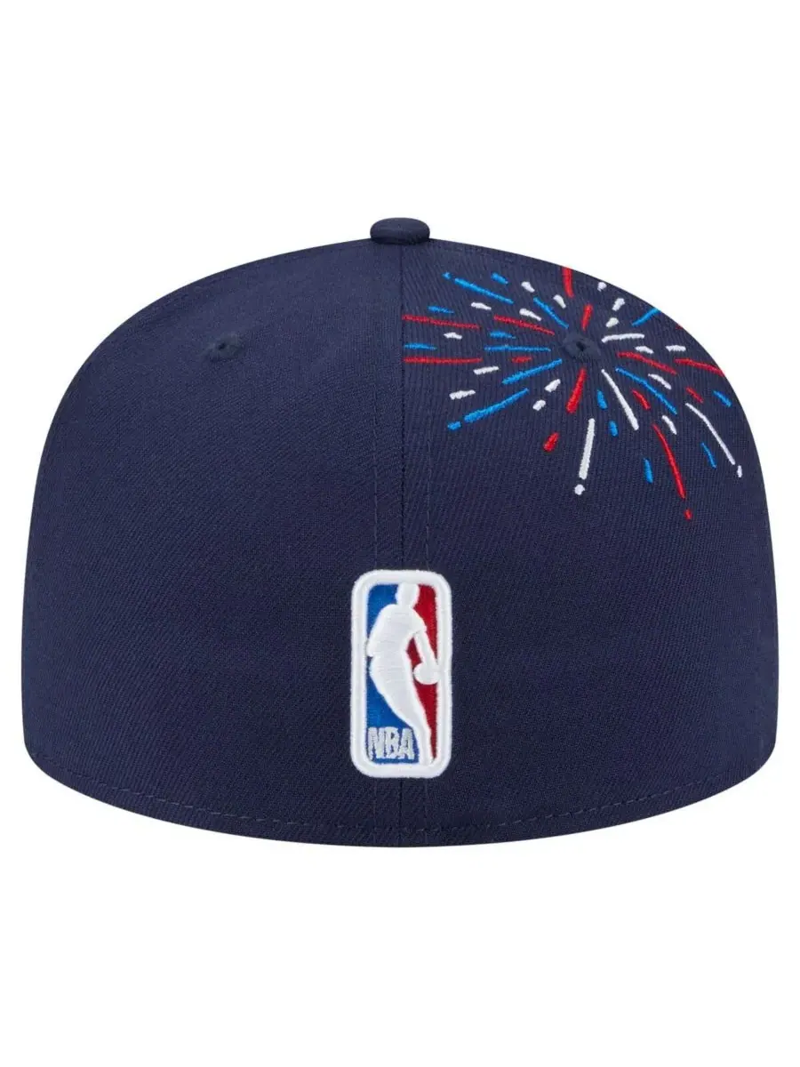 New Era Мужская темно-синяя бейсболка Philadelphia 76ers Americana Fireworks 59FIFTY — изображение 4 из 4, темно-синий