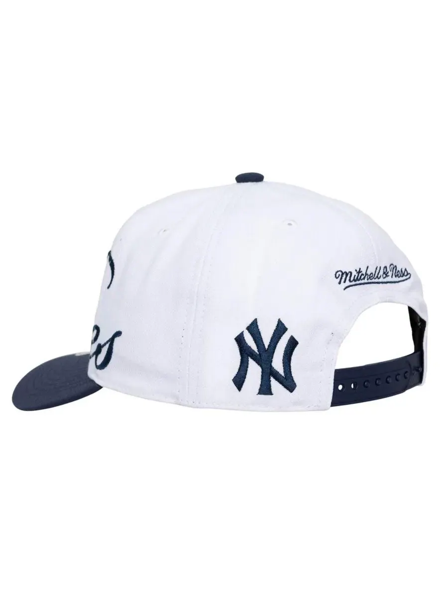 Бейсболка с вышивкой New York Yankees XL Script Pro Crown Mitchell & Ness — изображение 4 из 5, белый темно-синий