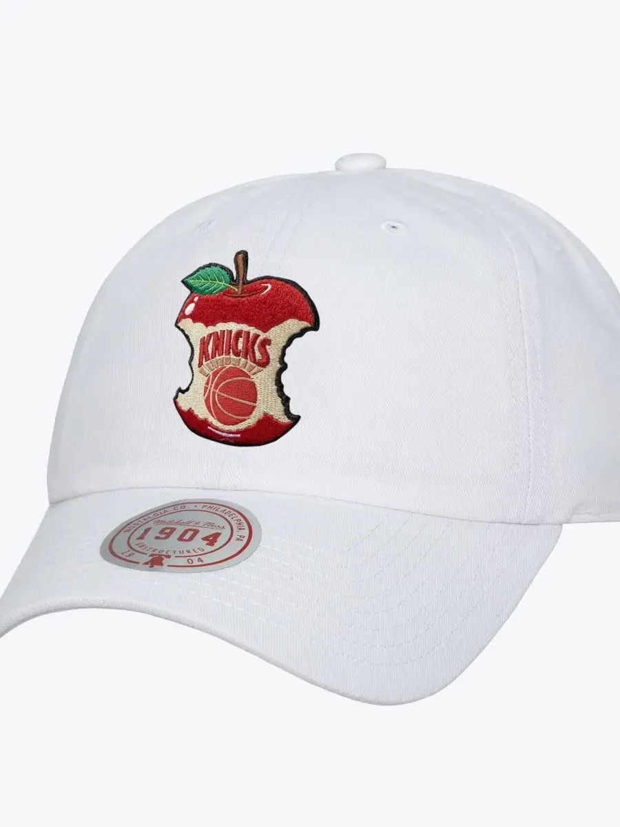 Кепка с вышивкой Apple Bite 1904 Mitchell & Ness